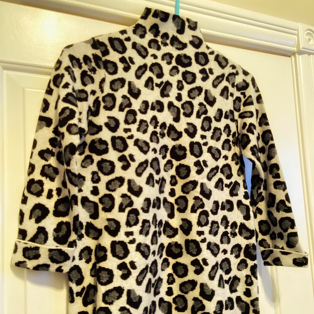 Cheetah Turtleneck